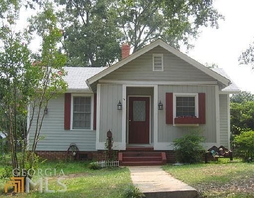 2nd image of 423 East St