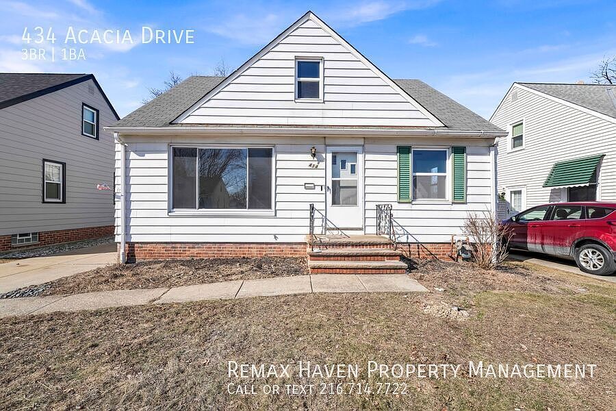 1st image of 434 Acacia Dr