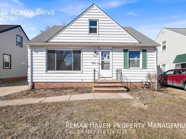 434 Acacia Dr, Eastlake, OH 44095