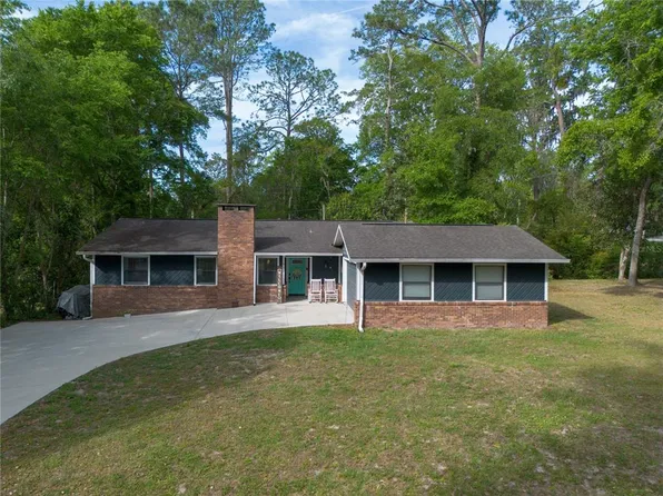 922 NW 39th Dr, Gainesville, FL 32605
