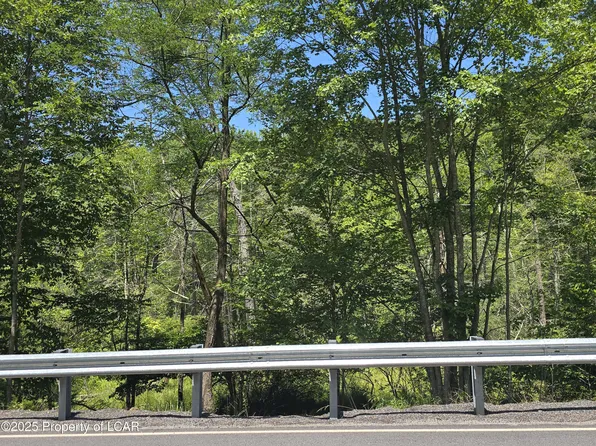 2nd St, Harveys Lake, PA 18618