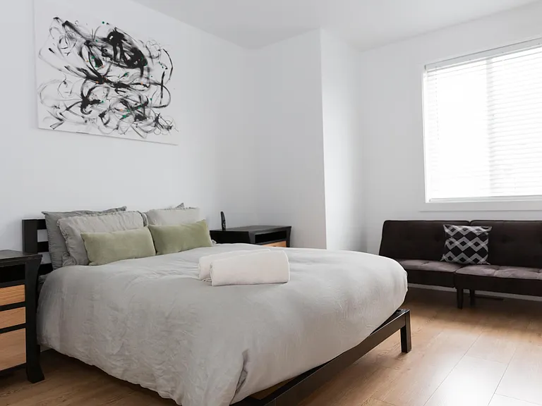 36 Eastlake Ave — Photo 6