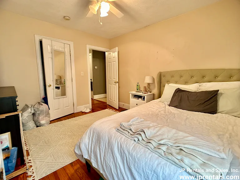 9 Barton St #1 — Photo 9