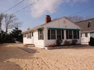 230 S 1st St, Surf City, NJ 08008