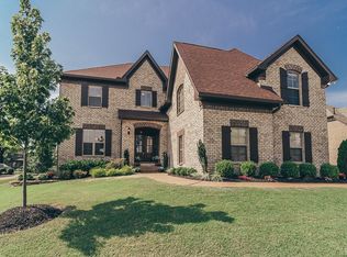 339 Crooked Creek Ln, Hendersonville, TN 37075