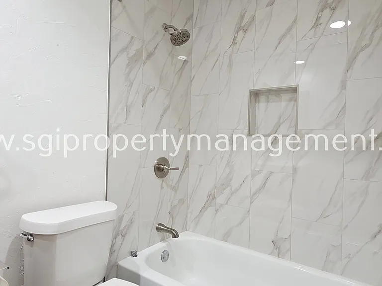 2408 Centaurus Dr — Photo 17