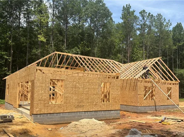 18032 Northview Cir, Northport, AL 35475