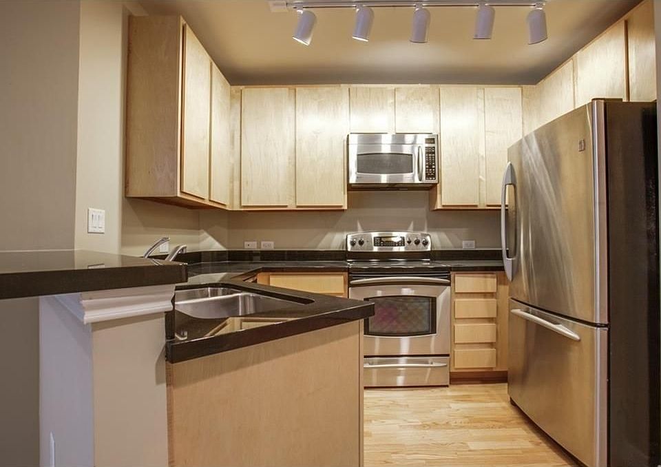 1st image of 500 Throckmorton St APT 711