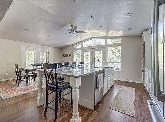 5th image of 1881 E Suzette Cir