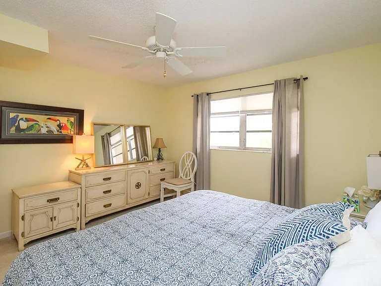 1020 Palm View Dr #C-104 — Photo 33