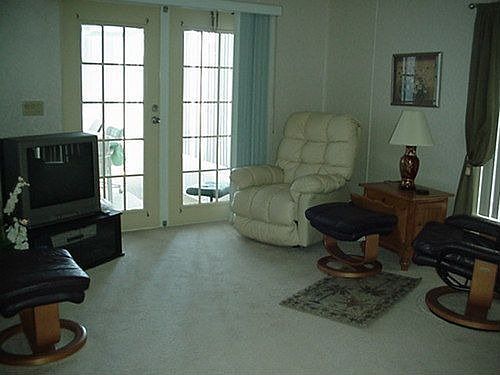 4th image of 391 N Gracie Ave