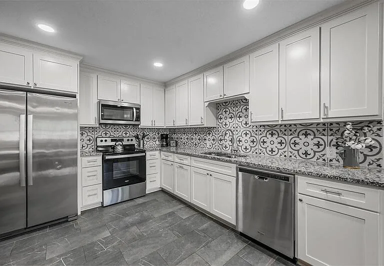 3709 Ashland Ave #1 — Photo 3