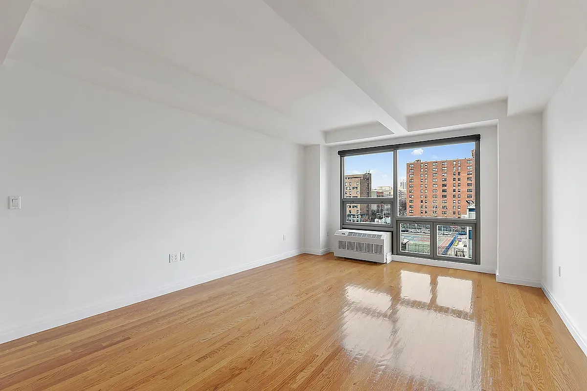 181 East 119th Street — Photo 3