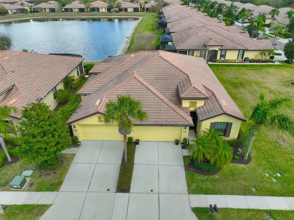 5508 Sunset Falls Dr, Apollo Beach, FL 33572