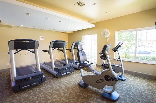 1 bed, 723 sqft, $2,500 — Photo 4