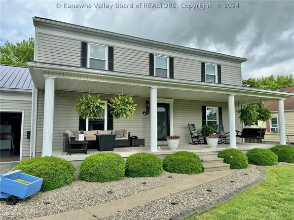 211 West St, Ripley, WV 25271