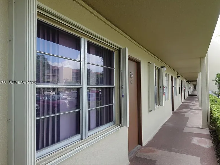 850 SW 133rd Ter #105B — Photo 35