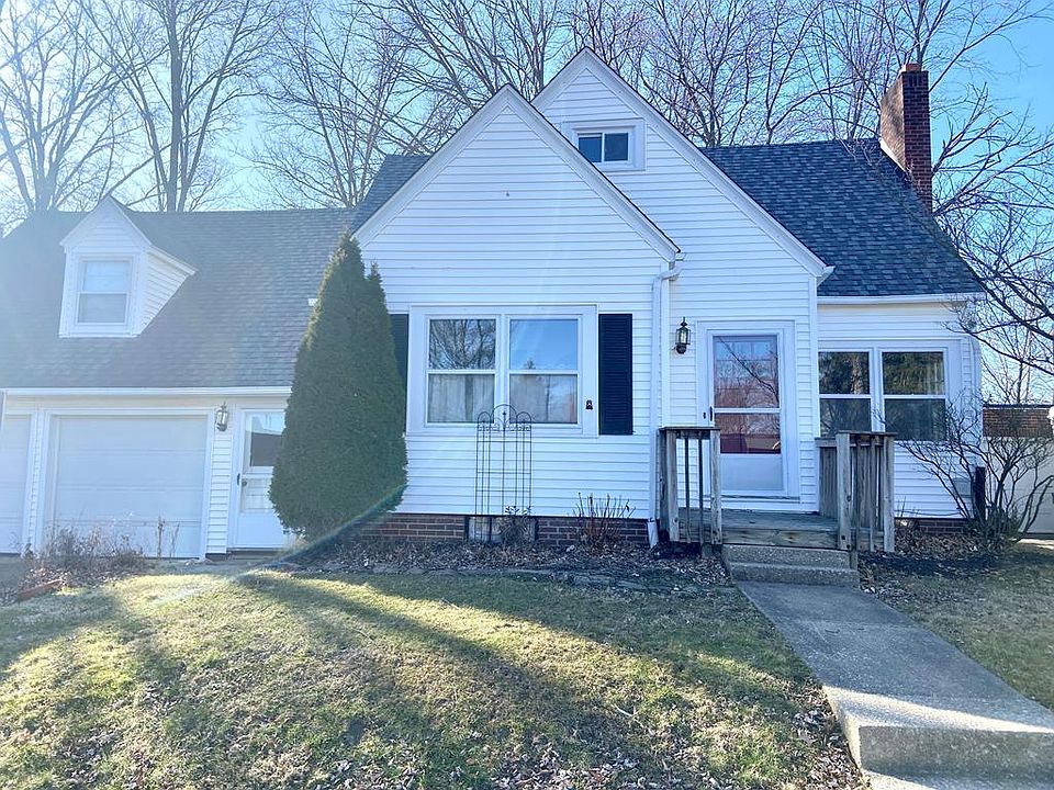 1st image of 1122 College Blvd