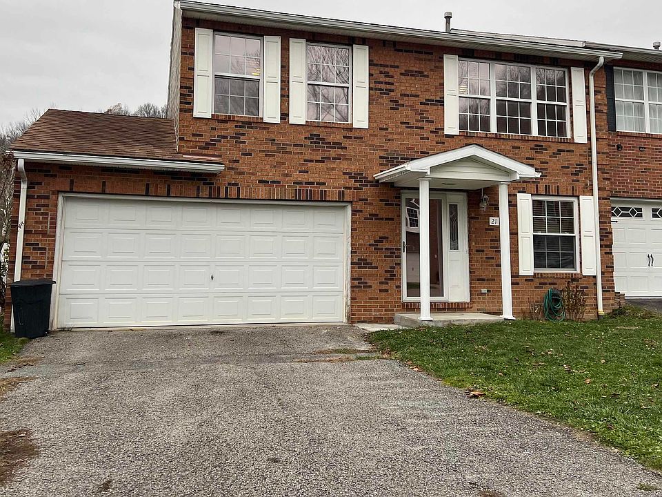 1st image of 21 Fairway Dr