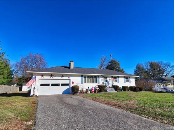 27 Canfield Road, Seymour, CT 06483