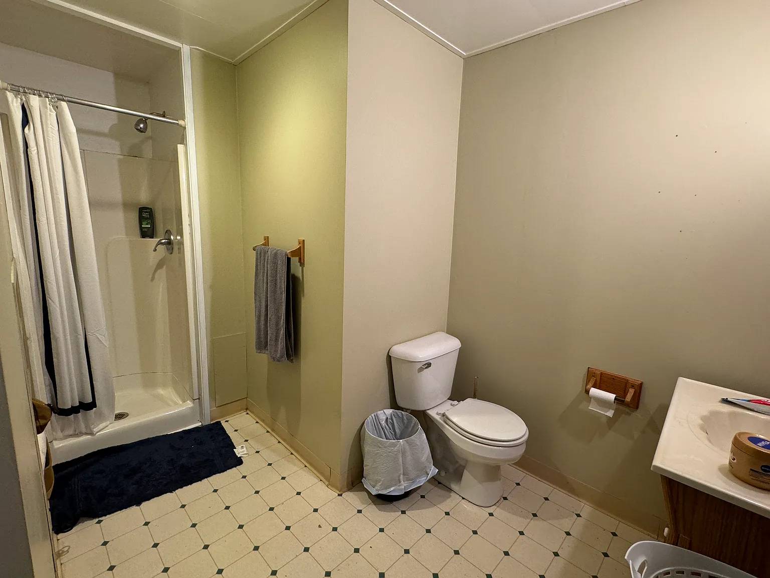 Studio, 400 sqft, $795 — Photo 3