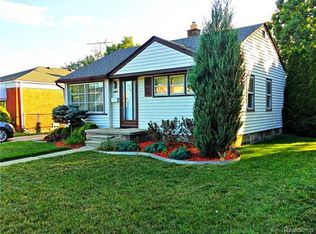 28607 Victor St, Roseville, MI 48066