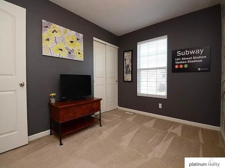 19425 W St — Photo 16