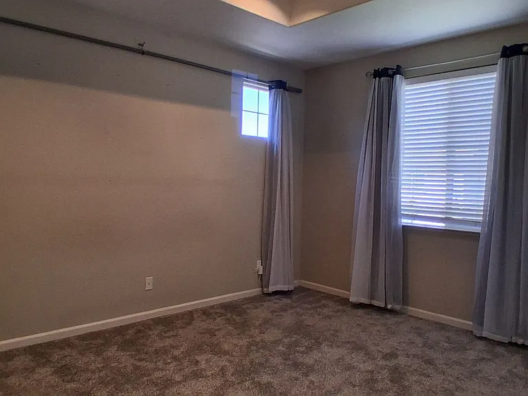 562 Ranger St — Photo 23