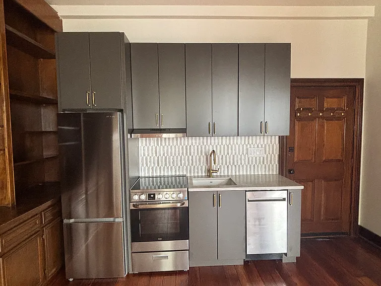 103 Broad St #201 — Photo 6