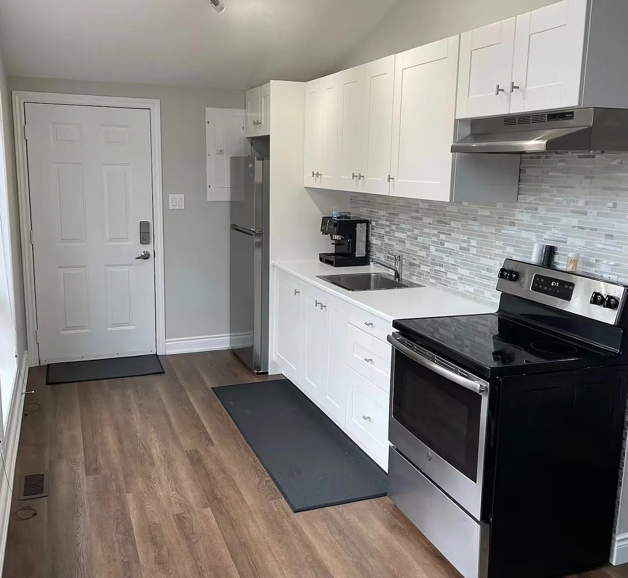 3 bed, $2,500 — Photo 4