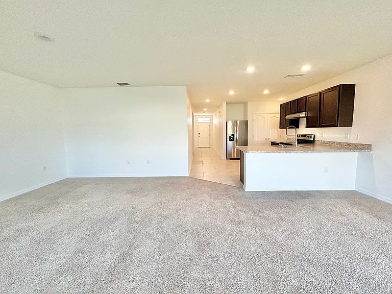 177 Sofia Ln — Photo 11