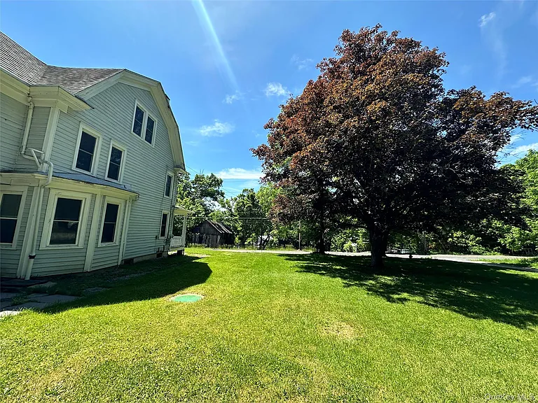 82 State St — Photo 19
