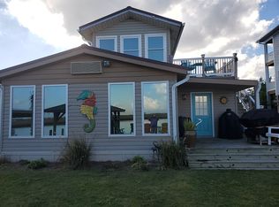 9092 9th St, Surf City, NC 28445