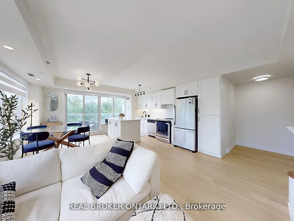 701 Sheppard Ave W #415