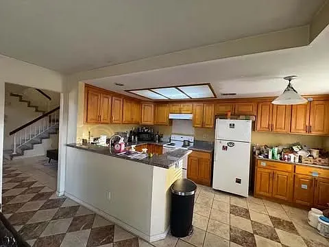 10590 Kemerton Rd — Photo 4