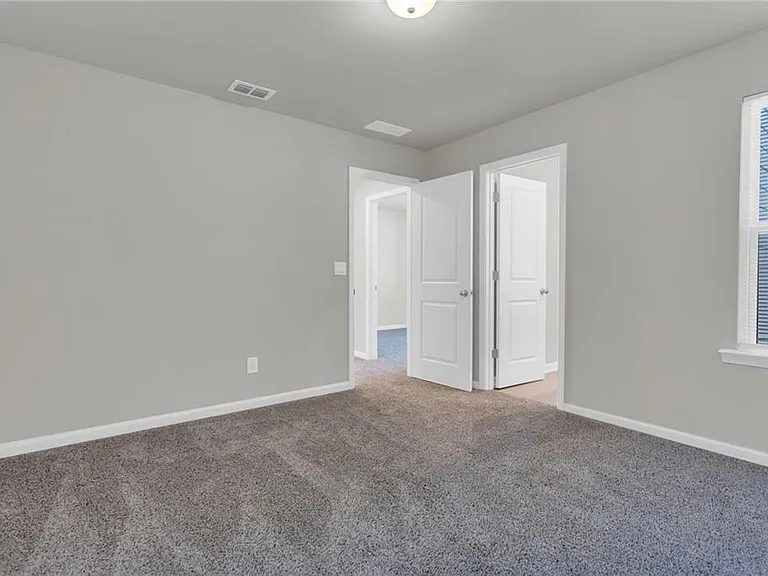 1645 Villageside Ct — Photo 24