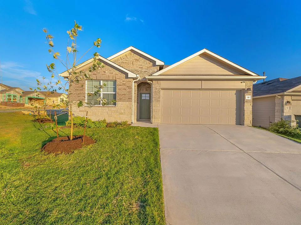 141 Spider Lily Dr