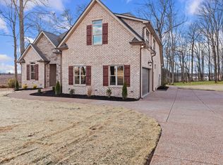 529 Greenfield Ln, Castalian Springs, TN 37031