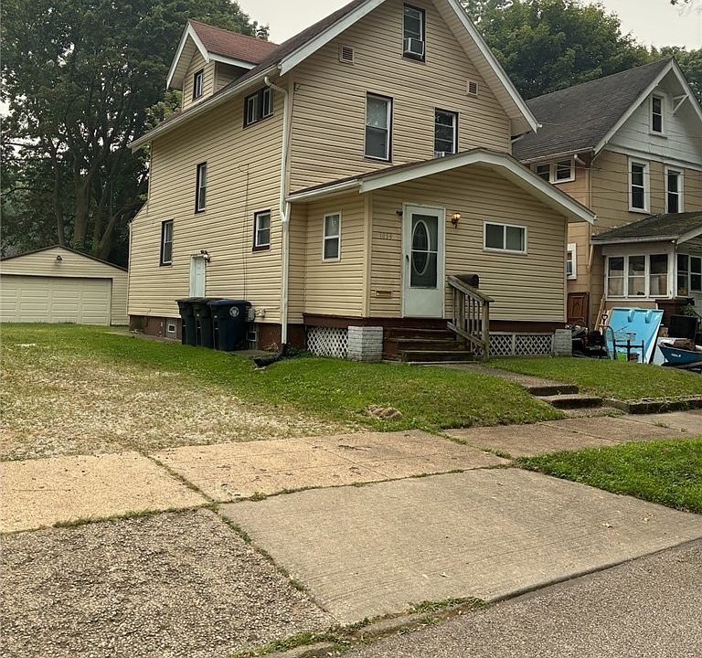 1st image of 1059 Schumacher Ave