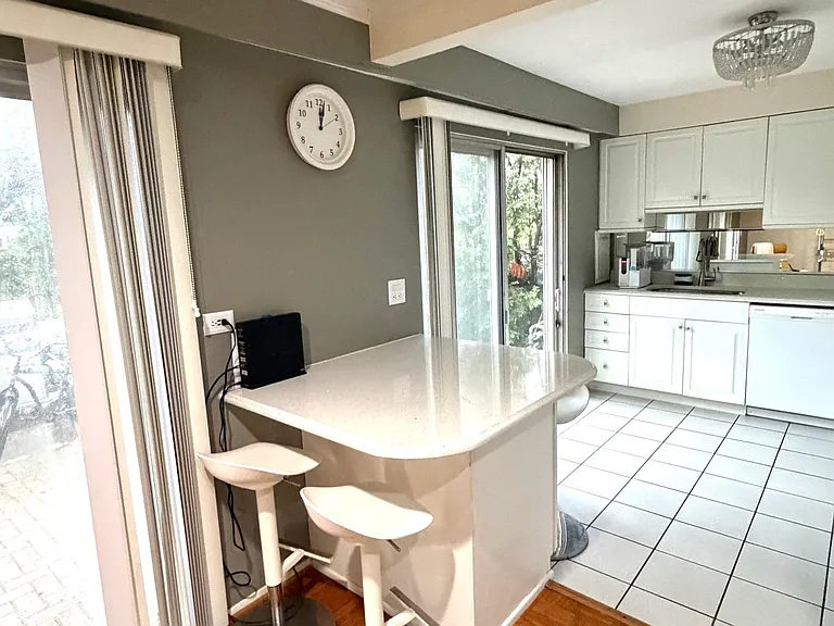 1531 Palmgren Dr — Photo 4