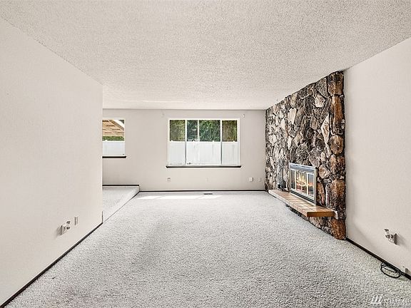 3rd image of 15107 25th Avenue Ct E