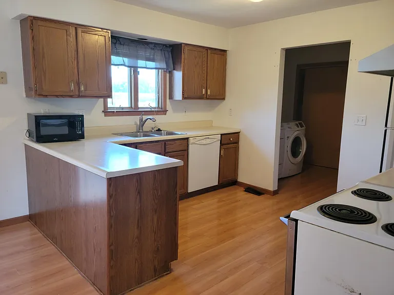 Kitchen/Utility
