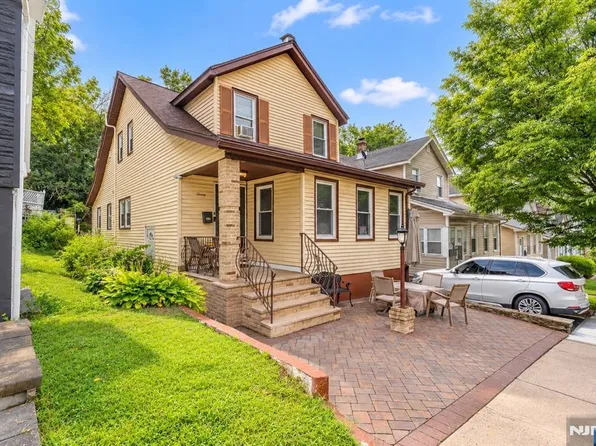 20 Berkeley Street, Maplewood, NJ 07040