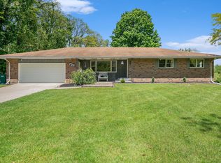 720 Riverside Dr, Constantine, MI 49042