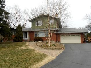 9314 W 121st St, Palos Park, IL 60464