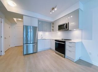 25 Holly St #806-C10, Toronto, ON M4S 0E3