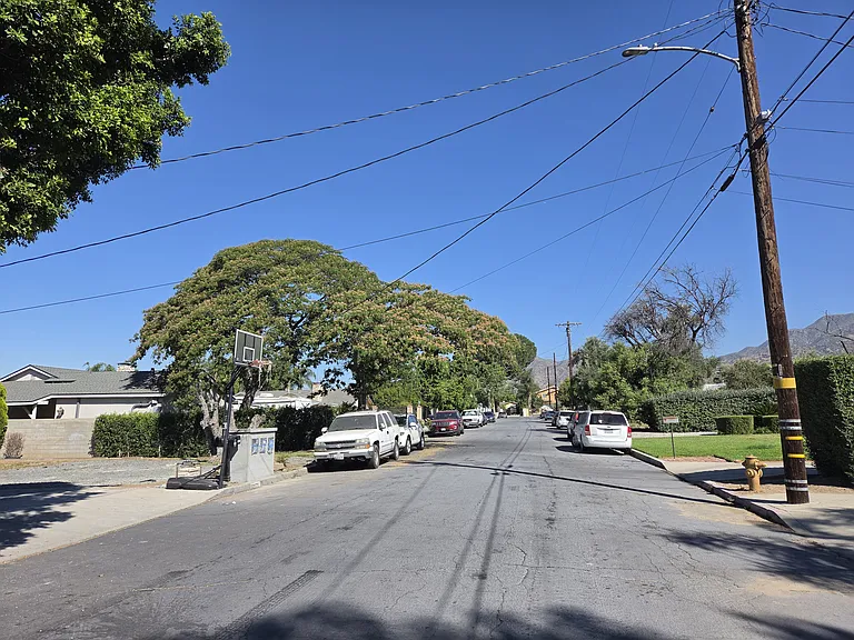 13166 Phillippi Ave — Photo 41