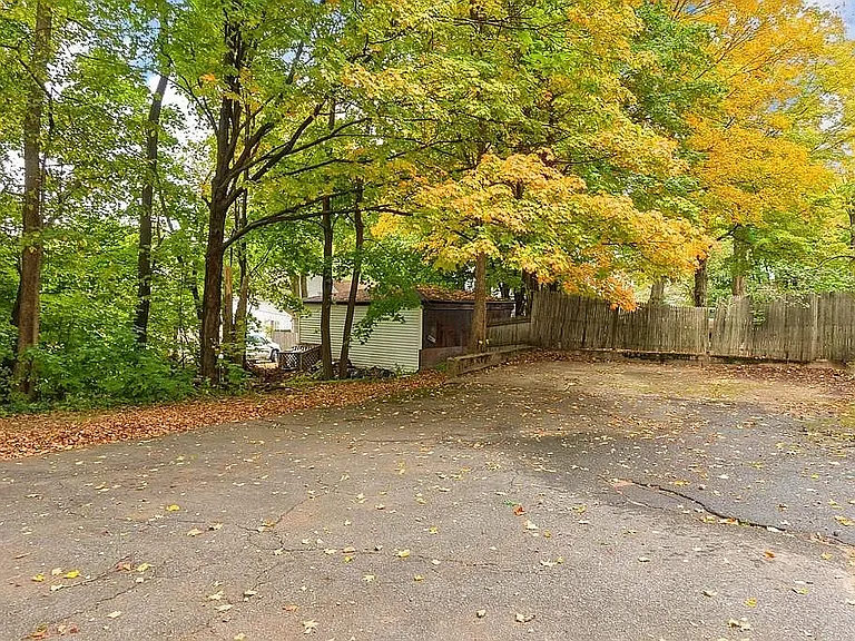 71-75 Harrison Ave — Photo 12