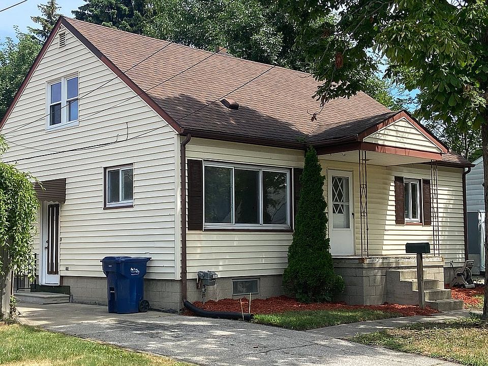 1st image of 807 Marchand St