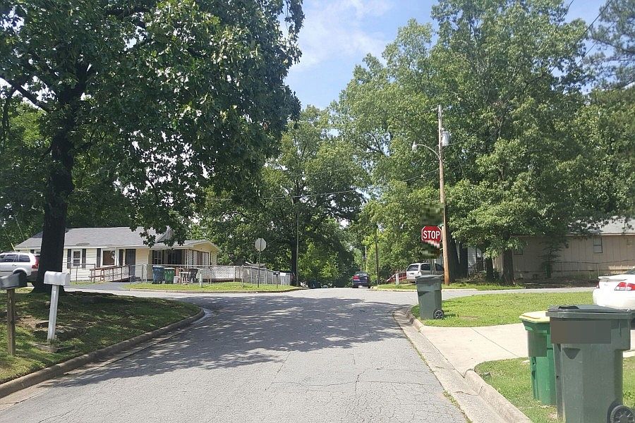 2nd image of 3305 Longcoy St
